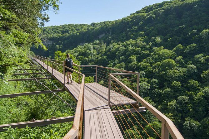 2-Day Kutaisi Tour: Caves, Canyons & Soviet Sanatoriums - Argveta: A Relaxed Lunch Break Before Tbilisi