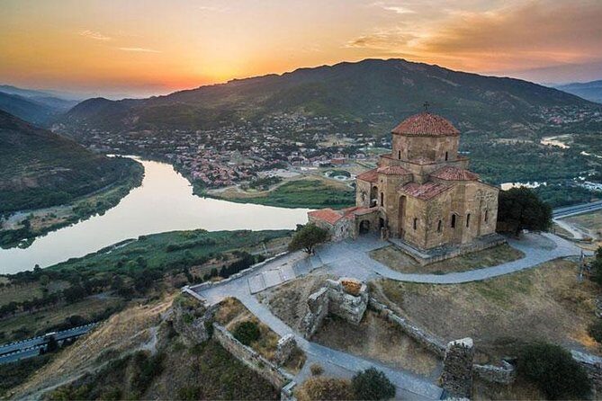 8-Day Private Tour around Georgia - Price and value: what $1,950 buys you (and what it doesn’t)