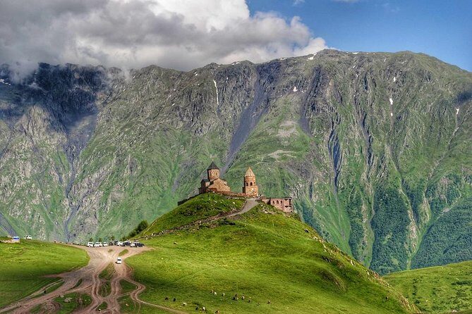 Ananuri-Gudauri-Kazbegi Full Day - Why Ananuri and Kazbegi in one long day works