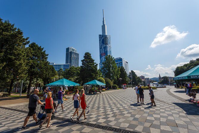 Batumi & Mtirala N.P. Hiking tour from Kutaisi - Guides and the tone of the day: friendly, chatty, and useful