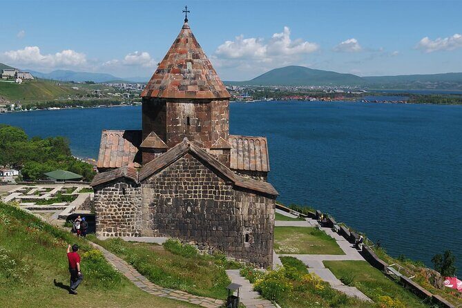 Best of Armenia: private 2-3 days tour to Yerevan w/ family lunch - Day 1 from Haghpat Monastery to Dilijan: slow power, then mountain-to-city contrast