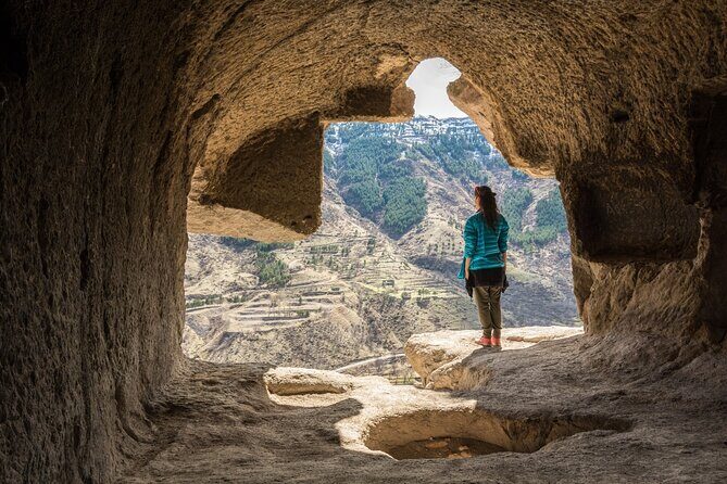 Borjomi - Vardzia • Private 2-Day Escape - Jvari to Svetitskhoveli: a hilltop start that sets the tone