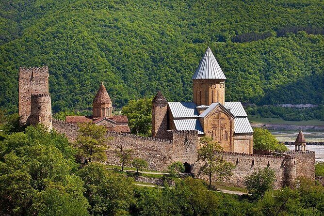 Day Tour Tbilisi – Ananuri – Kazbegi – Tbilisi - The value of this Tbilisi–Kazbegi day drive