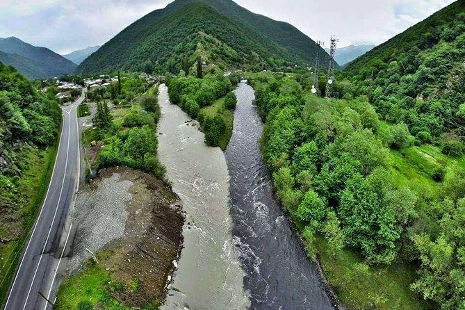 Day tour to mountains Jinvali lake, Ananuri, Kazbegi, Arch friendship - Kazbegi Mountains and Gergeti Trinity Church: the main payoff