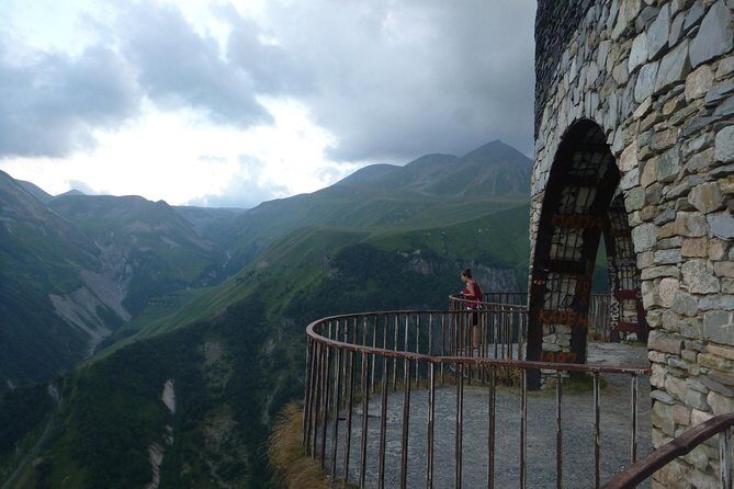Day trip to Gudauri ski resort - Ananuri Fortified Castle Ensemble: church, watchtower, and free entry