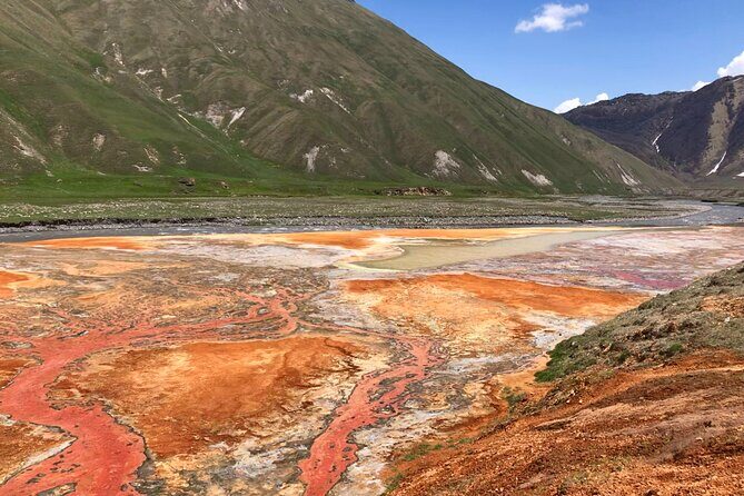 From Tbilisi: Kazbegi Ananuri Gudauri and Trusso Valley by 4x4 - Key highlights worth caring about