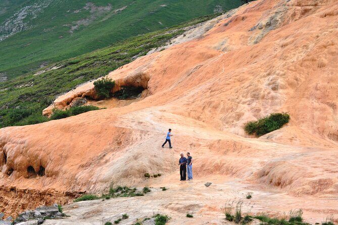 From Tbilisi: Kazbegi, Gudauri & Ananuri Day Trip - Pasanauri: The Stop That Breaks the Drive