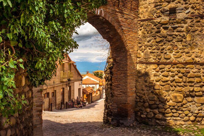 From Tbilisi Magical Kakheti – Sighnaghi, Bodbe & Chronicles Tour - Signagi: cobblestone charm, balcony houses, and artisan shops