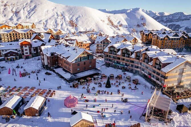 From Tbilisi to Gudauri Ski Resort, Zhinvali, Ananuri Day Trip - Pasanauri Lunch Break: one hour to reset and refuel