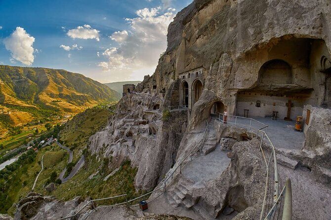 From Tbilisi: Vardzia, Rabati Castle & Borjomi Tour with Guide - The 7:00 am start and why it matters