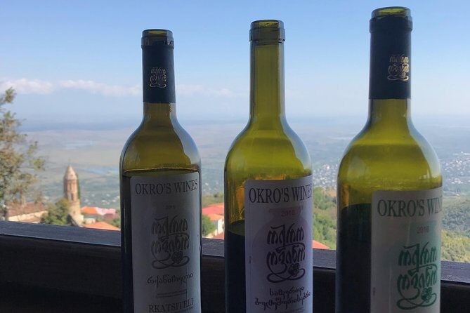 Full Day Private Wine Tour in Kakheti Region with Lunch and 3 Wine Tastings - The quick bread-and-cheese stop that keeps the day fun