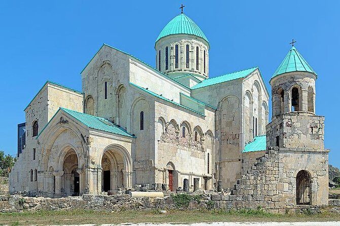 Gelati, Prometheus, Sanatoriums and Wine tour - What makes this Kutaisi tour worth your morning
