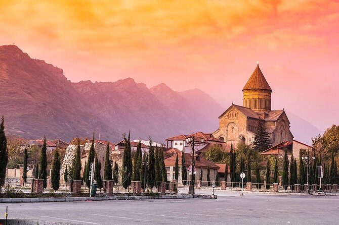 Georgia Tour Package 5 Days - Logistics, timing, and walking: how much effort should you expect?