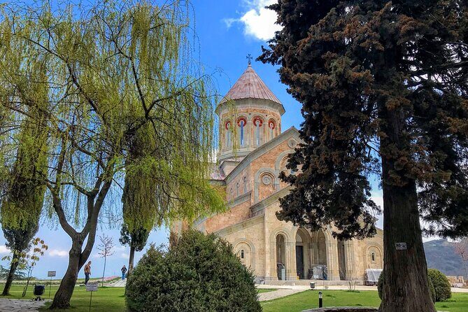 Grand tour to Kakheti for wine lovers: Telavi-Kvareli-Sighnaghi - Sighnaghi City Walls: Cobblestones, City-of-Love Vibes, and All-Day Weddings
