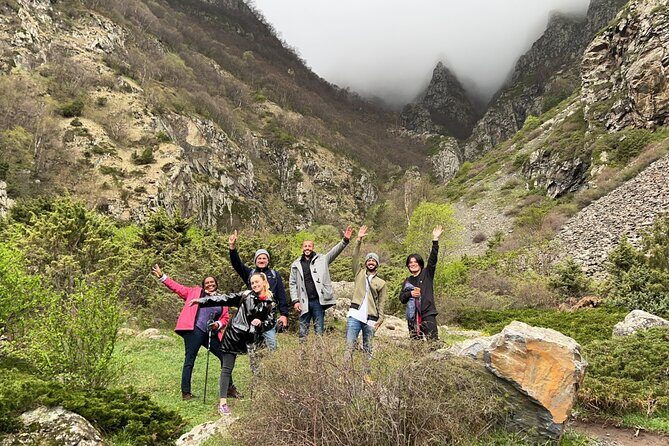 Highlights of Caucasus Mountains-Jinvali,Ananuri,Gudauri,Kazbegi(Group tour) - Gudauri: Ski-Resort Views and the Paragliding Choice