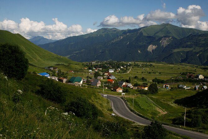 Jvari Monastery, Ananuri, Gudauri, Kazbegi Group & Private Tour - Pasanauri lunch stop: choose real Georgian comfort food