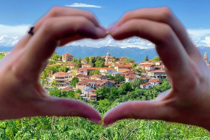 Kakheti and Sighnaghi tour with winetasting - Shoti bread and cheese at Badiauri: the start that sets the tone