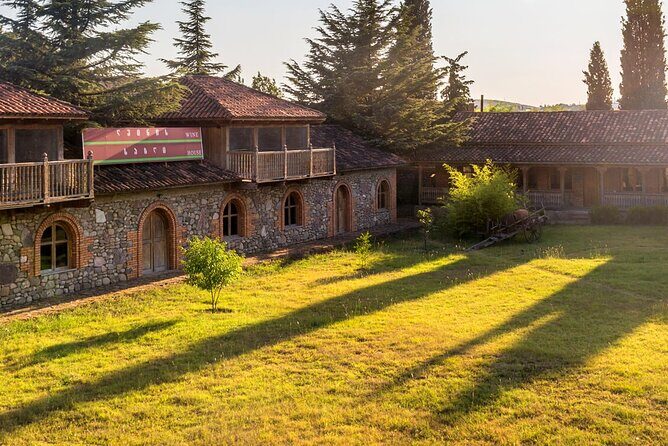 Kakheti, Bodbe, Sighnaghi and Telavi (Group Tour) - Stop 5: Telavi—A 900-Year-Old Tree, King Erekle, and Wine Tasting