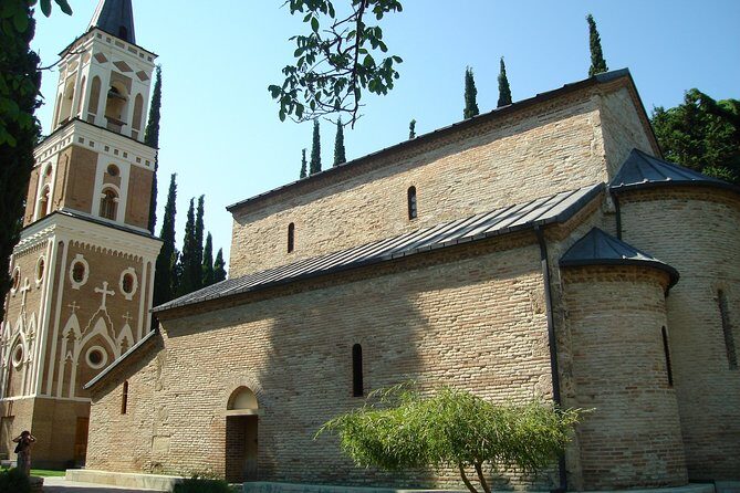 Kakheti: Signagi, Bodbe Monastery, Telavi, Wine Tour. Private tour - Gombori Pass climb to 1620m: tea, coffee, and a breather with real views
