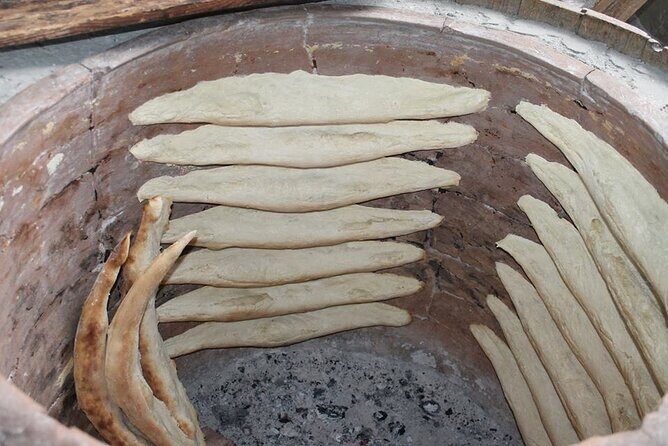 Kakheti Wine & Sighnaghi Private Tour from Tbilisi - Badiauri Puris and the Tone Oven: Learning Through Bread