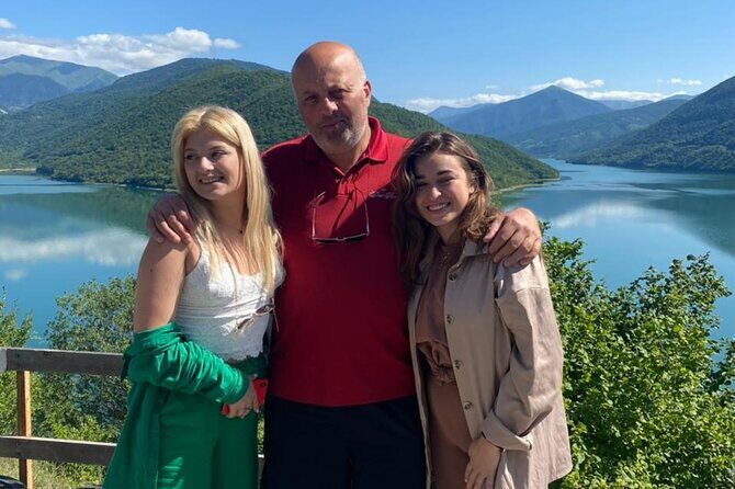 Kazbegi Amazing Tour - The role of the guide: Lana, Alex, and a day that feels smoother