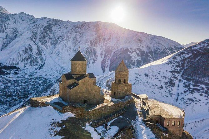 Kazbegi-Ananuri-Gergeti Private Tour - Winter timing: the optional $25 off-road ride to Gergeti