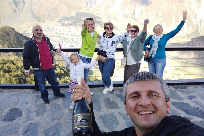 Kazbegi, Ananuri , Gudauri and Zhinvali (Group Tour) - Ananuri: The Old-Fortress Break with a View Focus