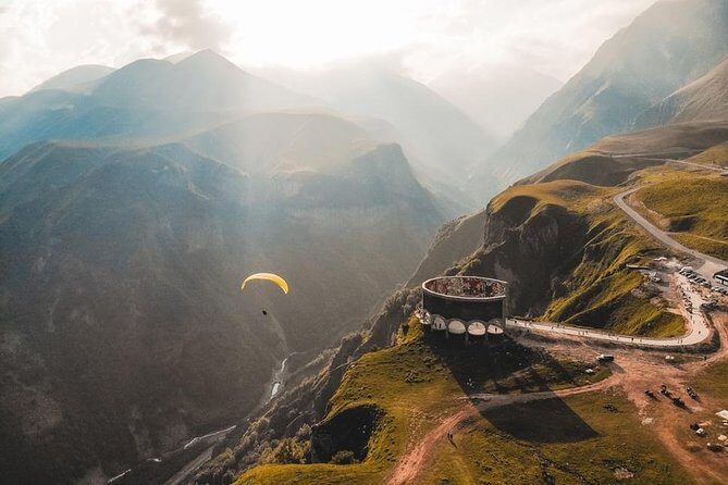 Kazbegi and Gudauri Full Day Private Tour from Tbilisi - Rooms Kazbegi restaurant stop: a meal that fits the route