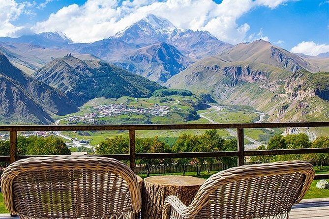 Kazbegi Full-Day Private Tour with Scenic Stops from Tbilisi - How the private Kazbegi format changes your day