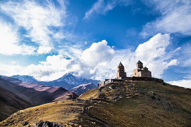 Kazbegi Gudauri Ananuri: Full Day Group Tour - Zhinvali Water Reservoir: A short stop with strong payoff