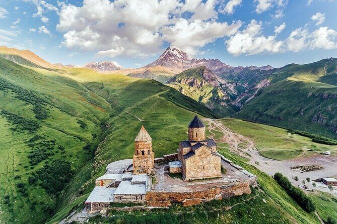 Kazbegi Gudauri and Ananuri Mountains Private Day Trip - Zhinvali Water Reservoir: Quick Photo Views and a Souvenir Market