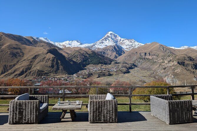 Kazbegi Gudauri and Ananuri Mountains Private Day Trip - Ananuri Fortress Complex (XVI–XVII Century): The Stop That Feels Most Like a Place
