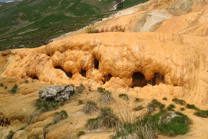 Kazbegi, Gudauri, Mtskheta & Ananuri Full Day Private Tour From Tbilisi - Ananuri Fortress Ensemble: Aragvi River drama and strong photo angles