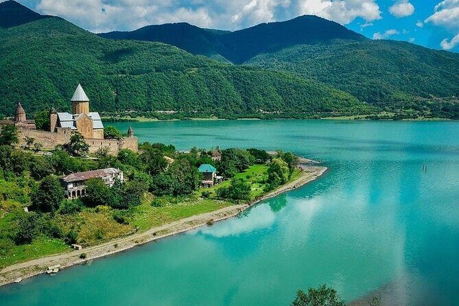 Kazbegi, Gudauri, Mtskheta & Ananuri Full Day Private Tour From Tbilisi - Gergeti Trinity Church: the classic Kazbegi photo with a serious altitude feel