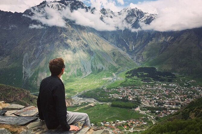 Kazbegi • Gudauri - private day trip to Mountains - Jvari Pass and the Friendship Monument at 2,395 m: big air, big meaning