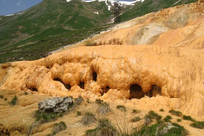 Kazbegi (stepantsminda) and Gudauri private tour - Stop 1: Zhinvali Water Reservoir for Fast Photo Wins