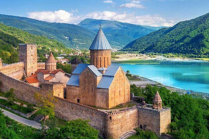 Kazbegi (stepantsminda) and Gudauri private tour - Stop 2: Ananuri Fortress Ensemble and the Tower View