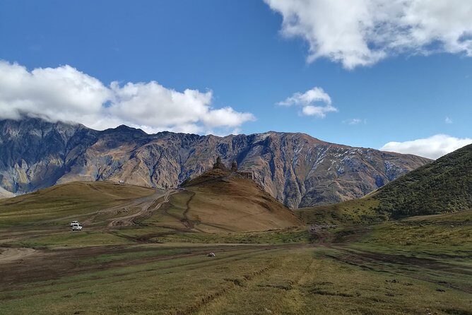 Kazbegi Tour from Tbilisi 2022 - Food and breaks: plan for lunch outside the tour