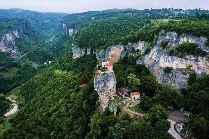 Kutaisi:Chiatura Tour with Katskhi Pillar & Cable Car Experience - Katskhi Pillar: The Hour-Long Scale Shock