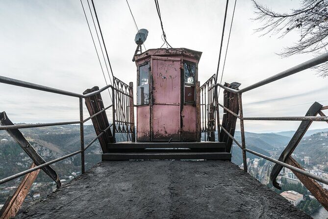 Kutaisi:Chiatura Tour with Katskhi Pillar & Cable Car Experience - A Lunch Break in Chiatura: Budget-Friendly and Flexible