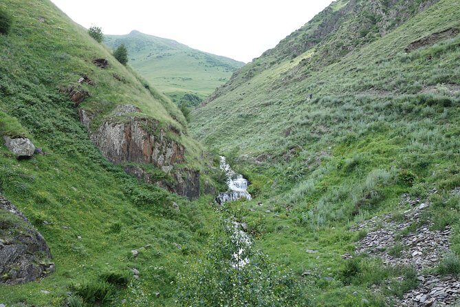 Military Road Marvels: Ananuri, Kazbegi & Khinkali Masterclass - Zhinvali Dam: The Morning Starter Stop