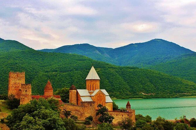 Mtskheta, Ananuri, Gudauri and Kazbegi Full Day Tour from Tbilisi - Zhinvali Water Reservoir: a quick stop with a special look