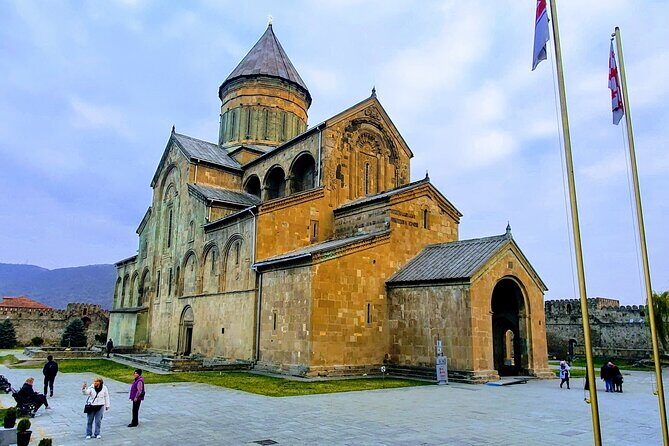 Mtskheta: Exploring Heritage and Cuisine through Cooking Classes - Stop 2: Svetitskhoveli Cathedral and Old Mtskheta around lunch