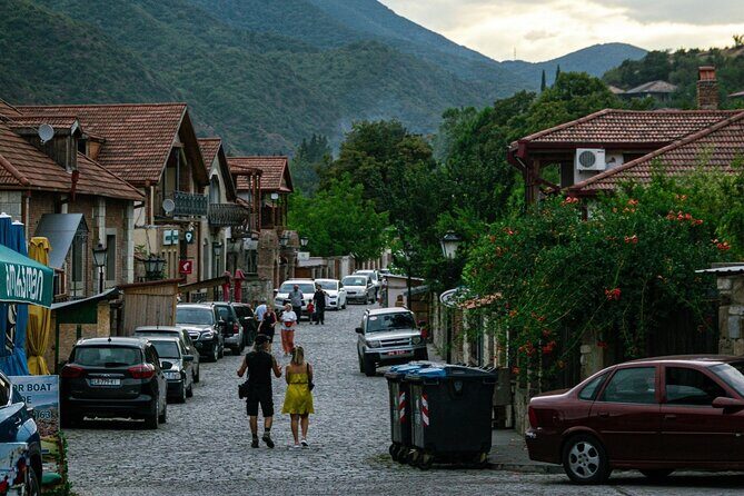 Mtskheta, Gori and Uplistsikhe Day Tour from Tbilisi - Mtskheta’s Church of the Holy Cross (Svetitskhoveli): UNESCO Spiritual Power