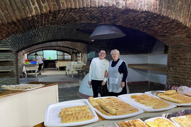 Old Tbilisi Highlights walking tour with wine & 10 tastings - Your 4-hour route: stop by stop in the old city