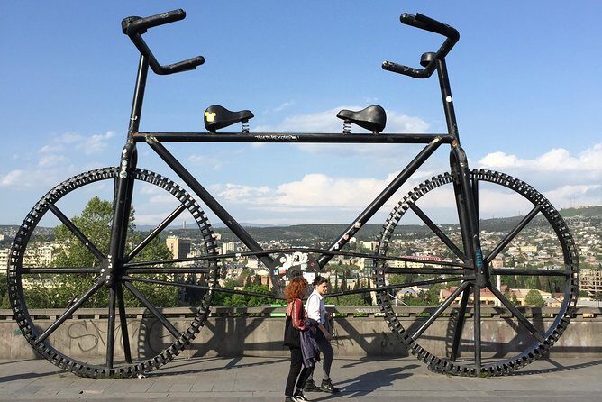 Old Tbilisi & Mtskheta. Private tour from Kutaisi - Surami Nazuki: the quick taste-stop that sets the tone