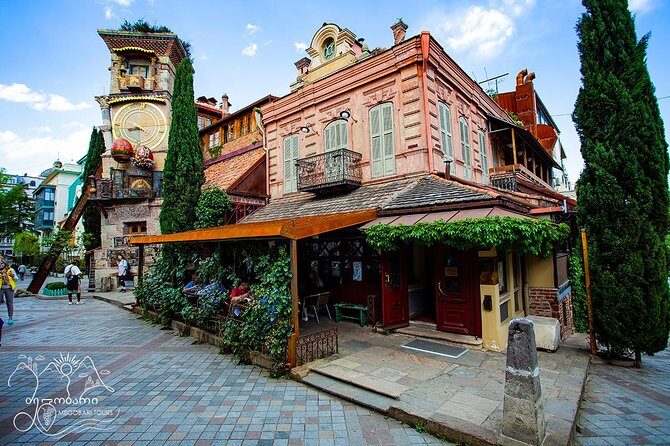 Old Tbilisi & Mtskheta. Private tour from Kutaisi - Jvari Church: the river confluence view that makes the site click