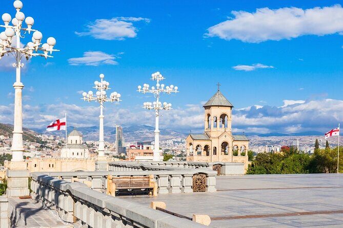 Panoramic city tour Tbilisi - Cable Car to Turtle Lake: One Stop, Several Payoffs