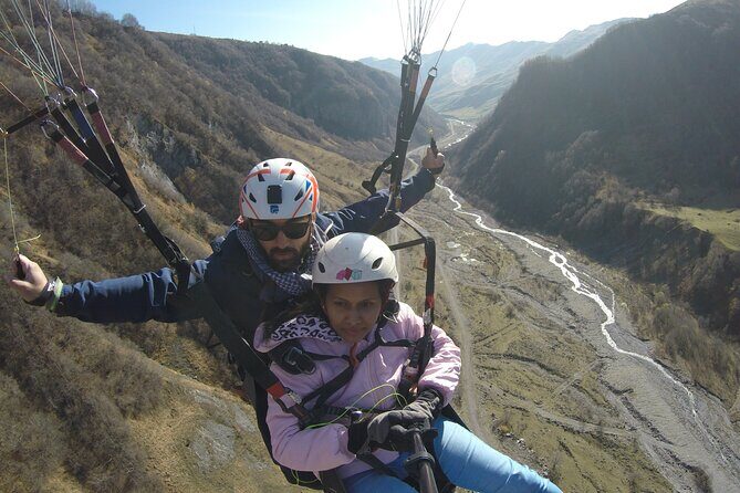 Paragliding tandem flights in Georgia - Should you book paragliding in Gudauri with Paragliding.Georgia?