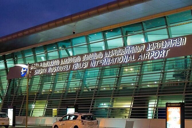 Private airport - city transfer Tbilisi - Stop 1: Tbilisi International Airport Meet-Up and First Practical Wins